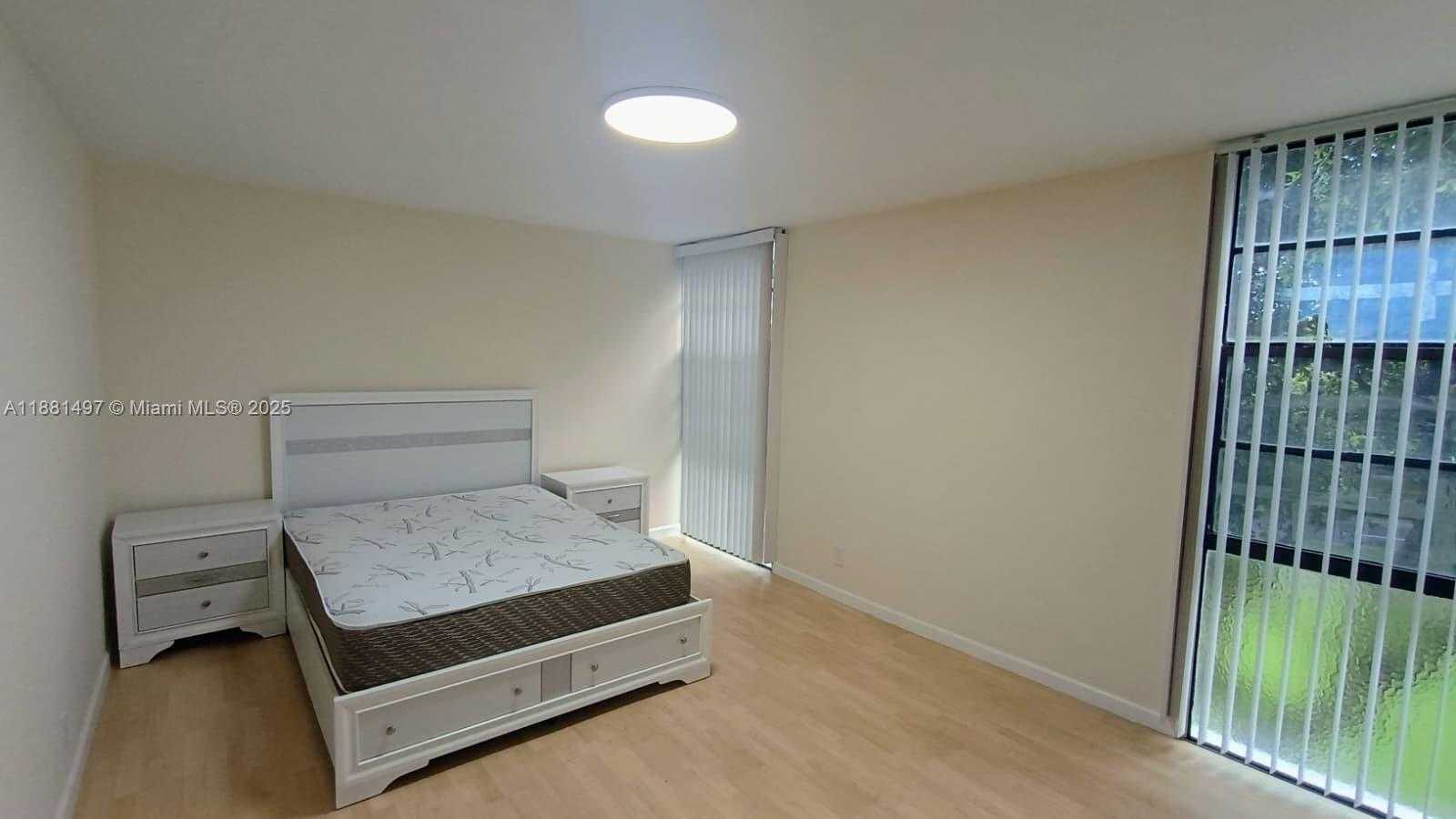Small Image of 3475 NORTH COUNTRY CLUB DR #408, Aventura Number 6