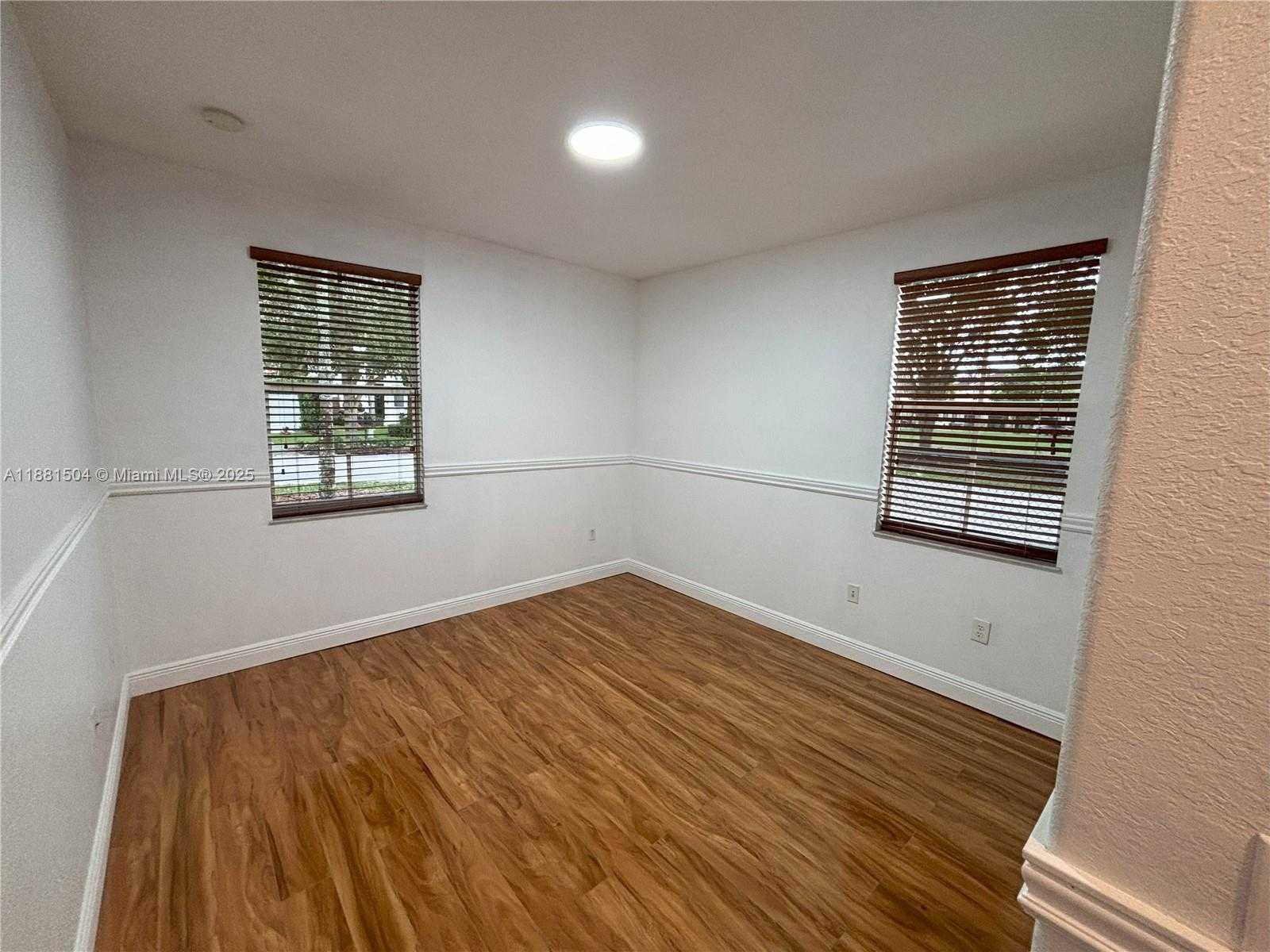 Small Image of 2122 SOUTH WEST 151ST PL, Miami Number 7