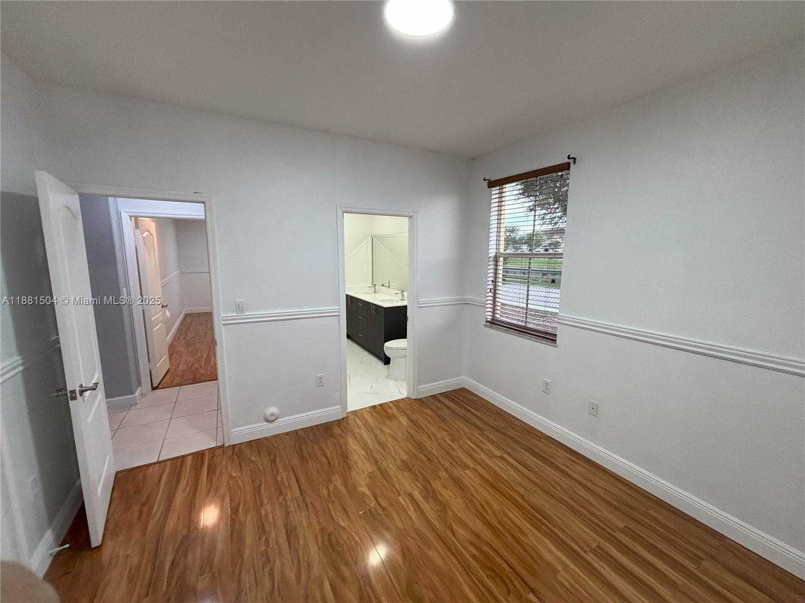 Small Image of 2122 SOUTH WEST 151ST PL, Miami Number 8
