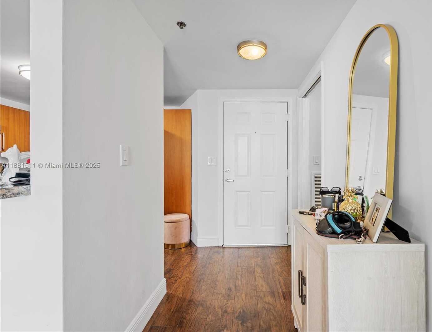 Small Image of 6362 COLLINS AVE #404, Miami Beach Number 13