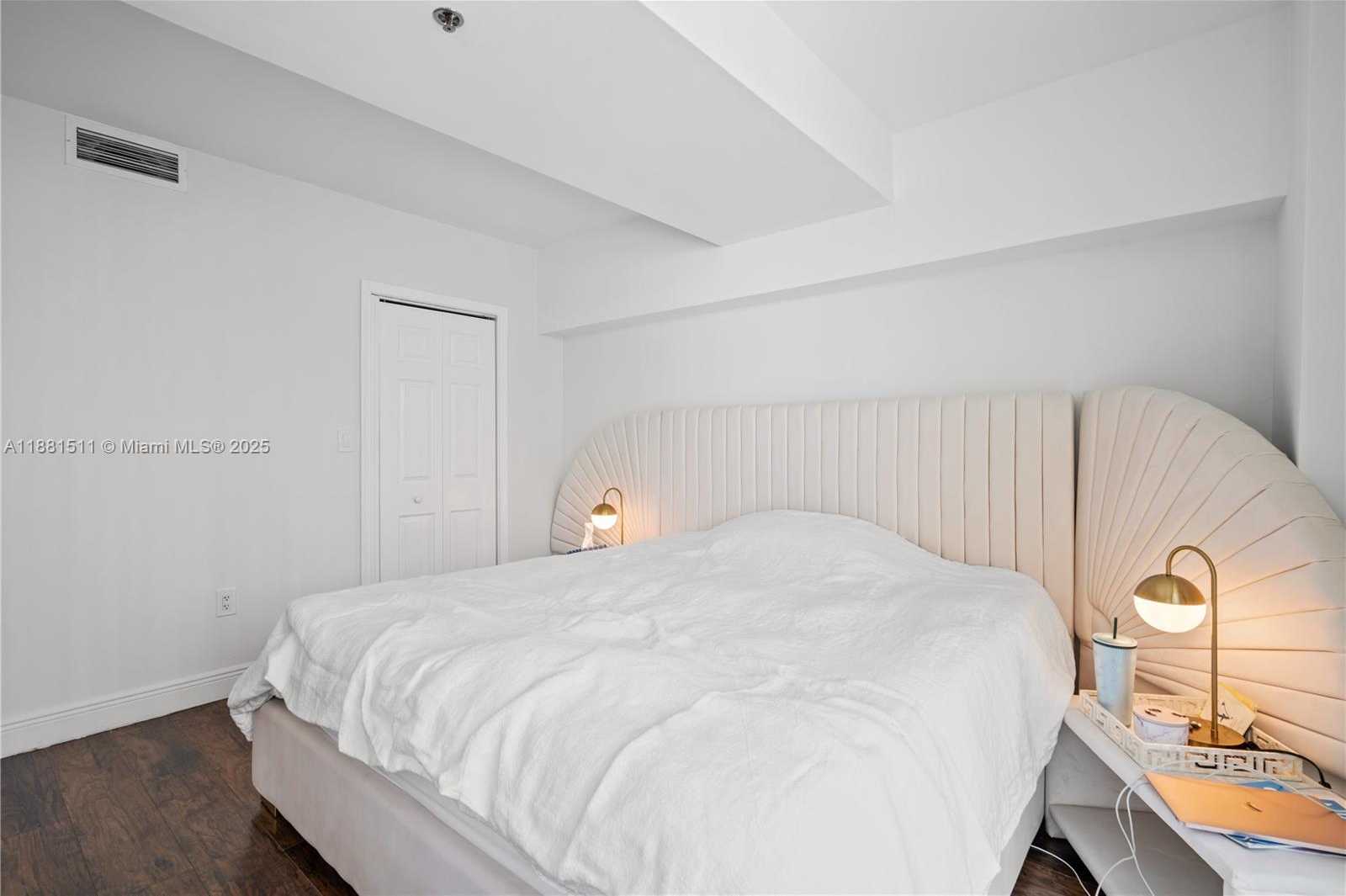 Small Image of 6362 COLLINS AVE #404, Miami Beach Number 22