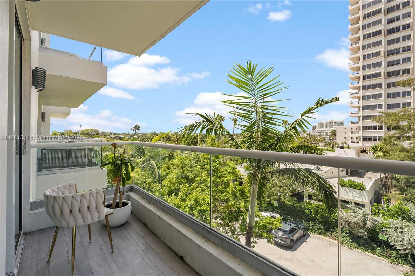Small Image of 6362 COLLINS AVE #404, Miami Beach Number 29