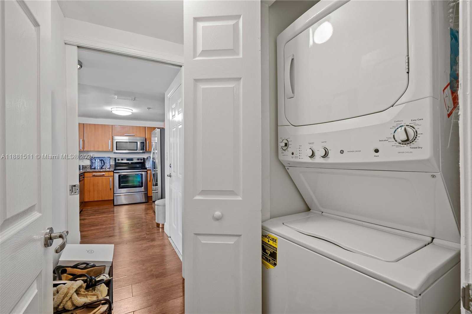 Small Image of 6362 COLLINS AVE #404, Miami Beach Number 33