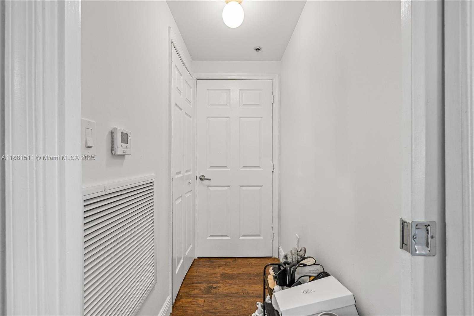 Small Image of 6362 COLLINS AVE #404, Miami Beach Number 34