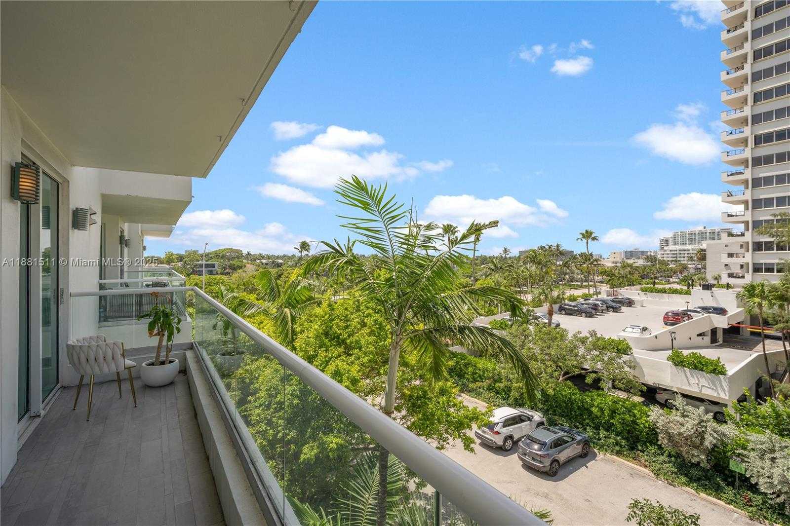 Small Image of 6362 COLLINS AVE #404, Miami Beach Number 36