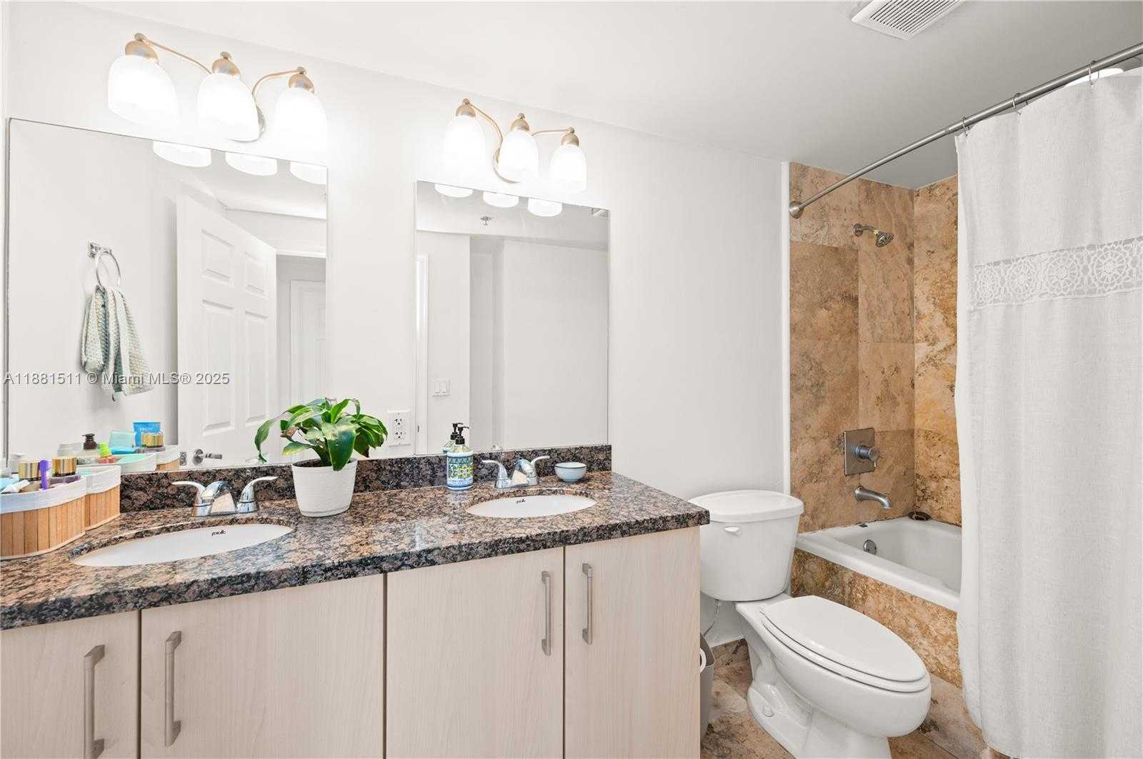 Small Image of 6362 COLLINS AVE #404, Miami Beach Number 9
