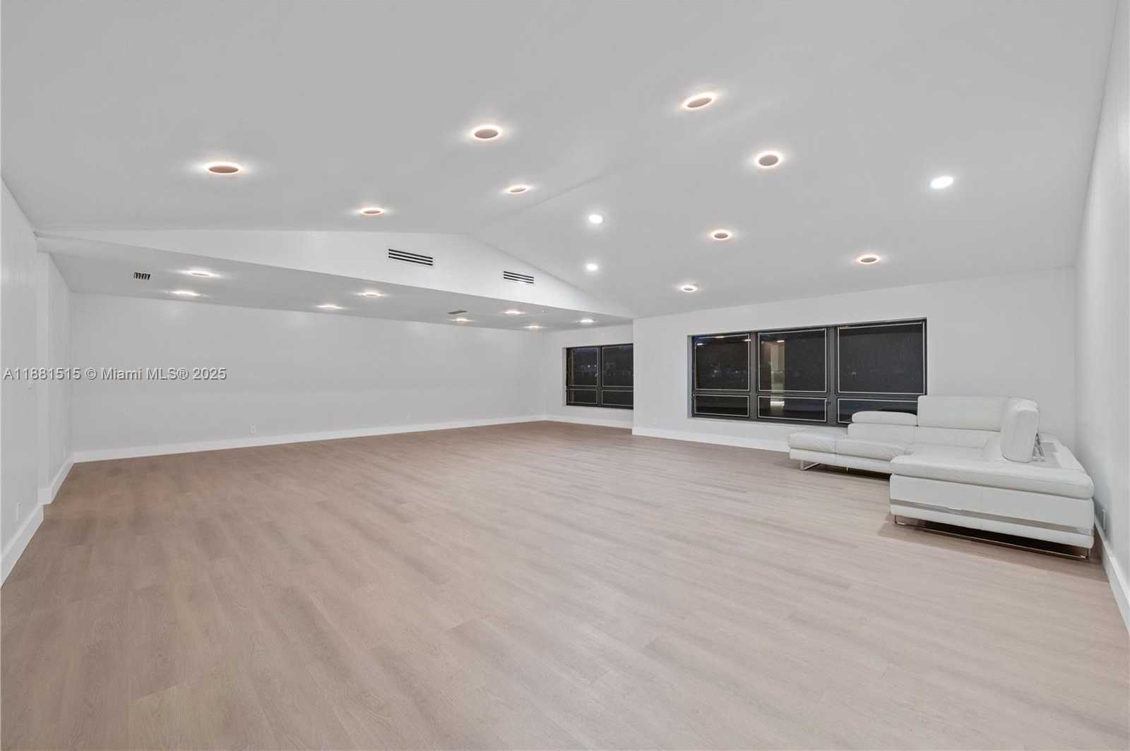 Small Image of 3650 NORTH 36TH AVE #45, Hollywood Number 6