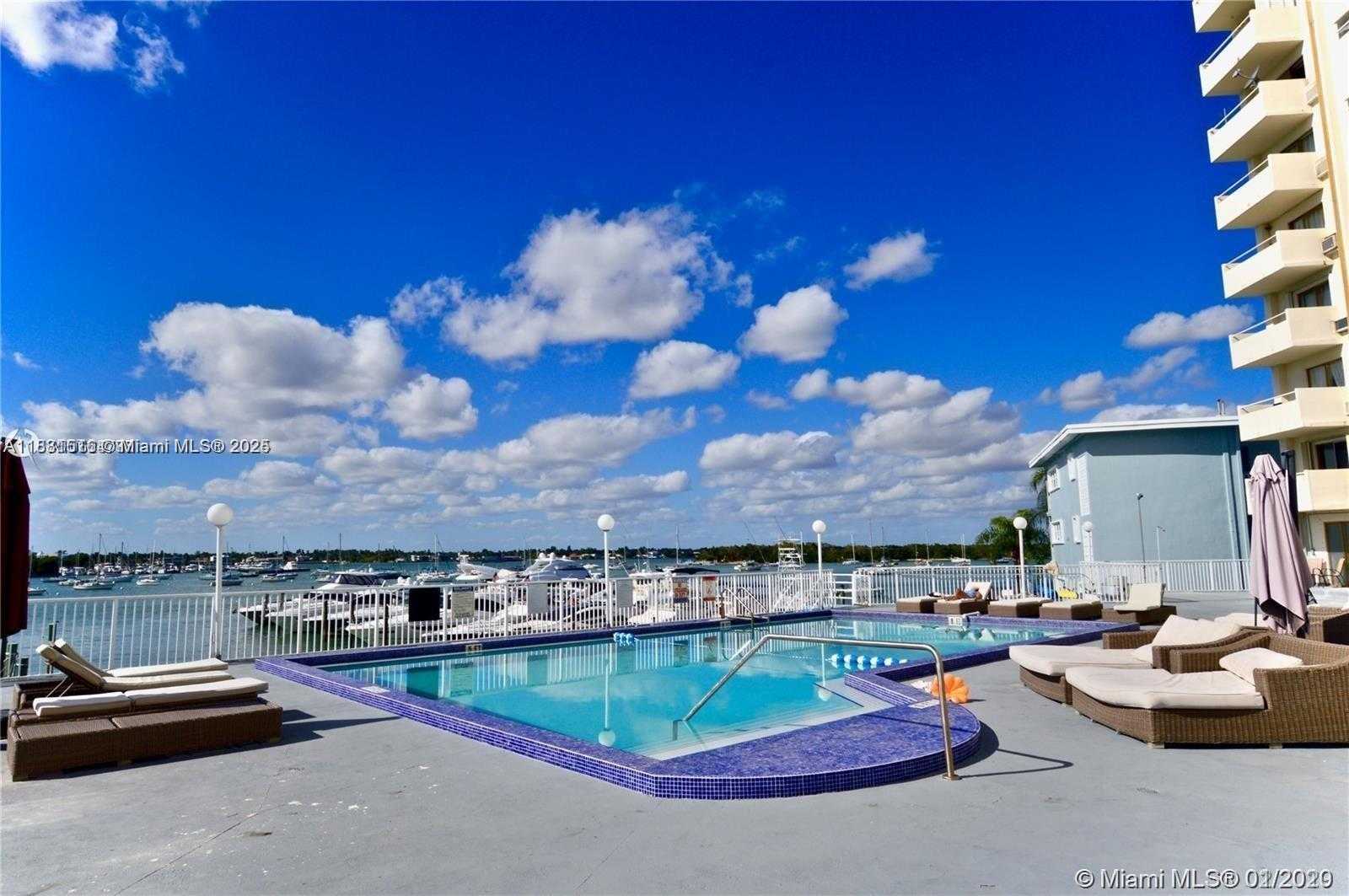 Small Image of 7904 WEST DR #110, North Bay Village Number 11