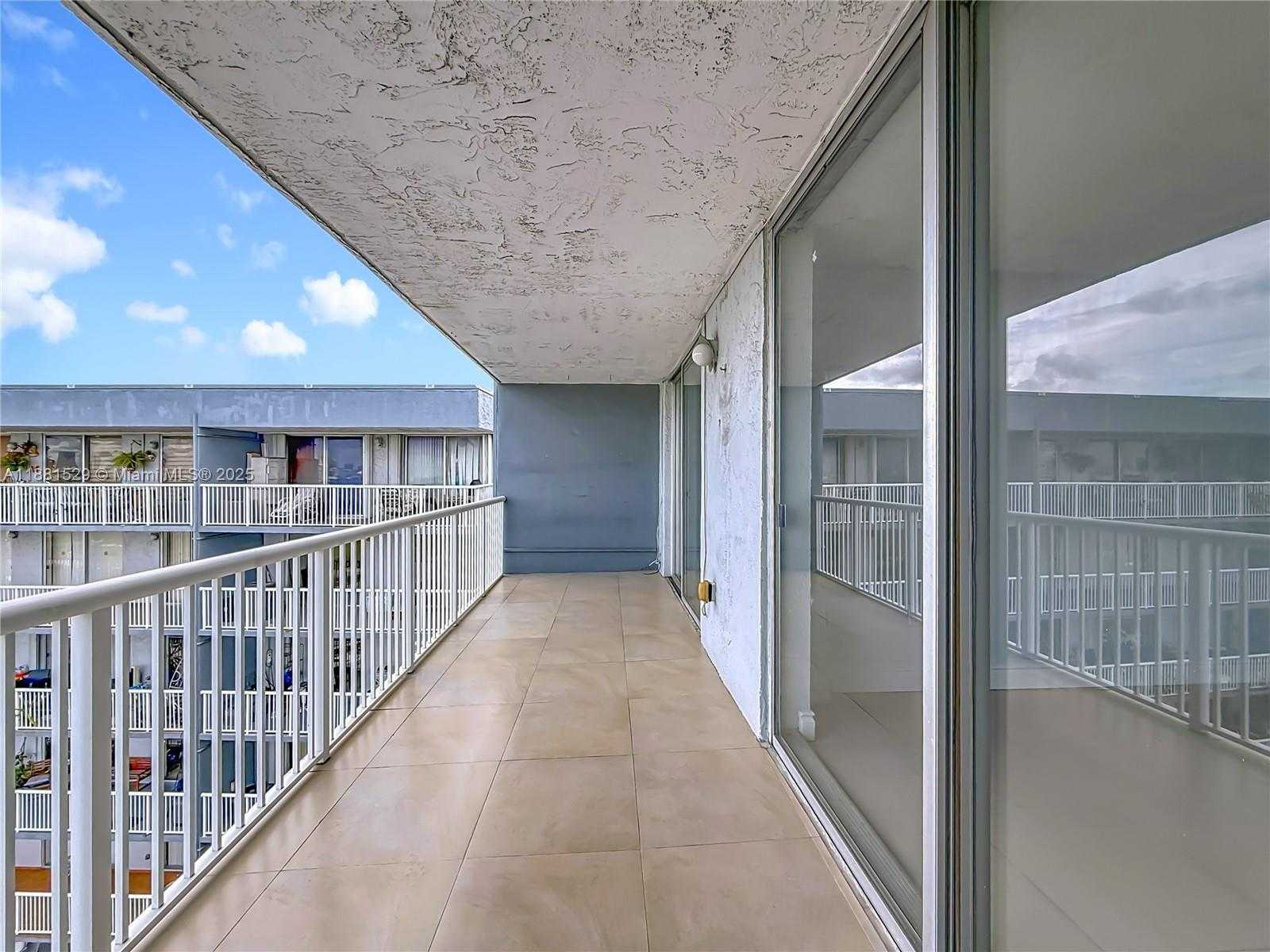 Small Image of 1800 NORTH WEST 24TH AVE #1020, Miami Number 27