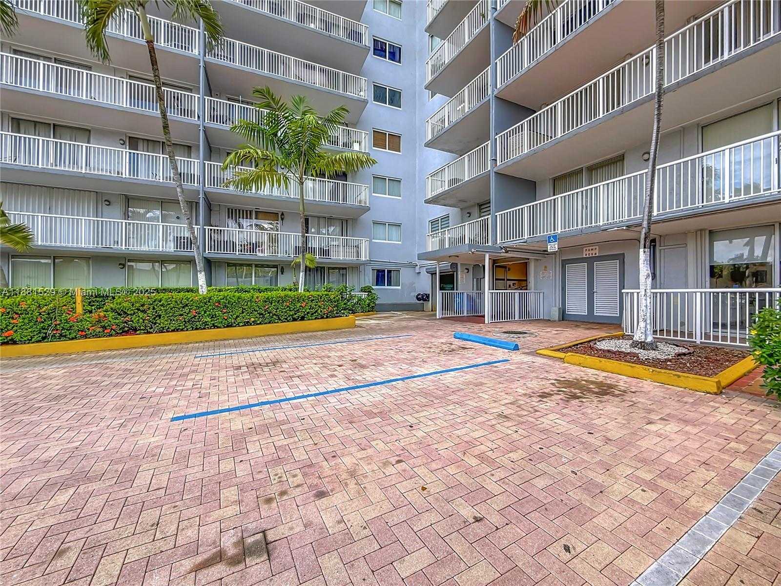 Small Image of 1800 NORTH WEST 24TH AVE #1020, Miami Number 6