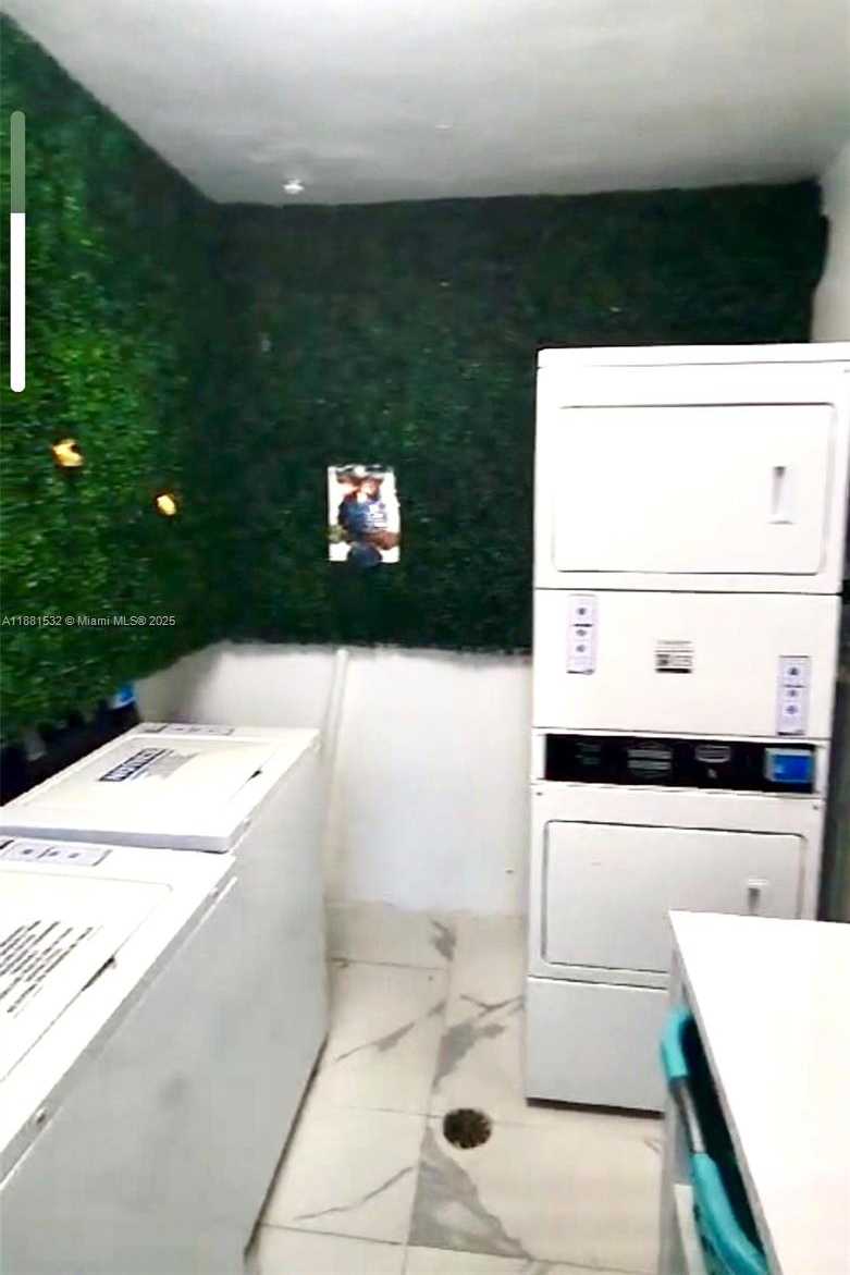 Small Image of 2101 NORMANDY DR #301, Miami Beach Number 11