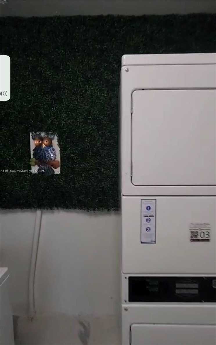 Small Image of 2101 NORMANDY DR #301, Miami Beach Number 13