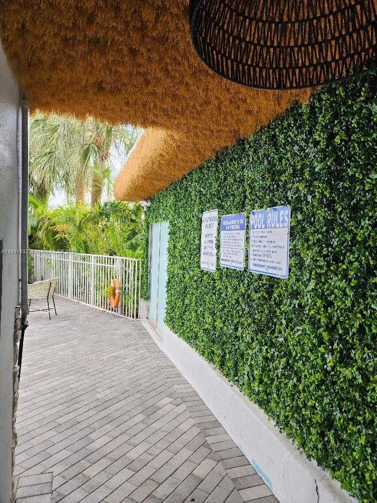 Small Image of 2101 NORMANDY DR #301, Miami Beach Number 28