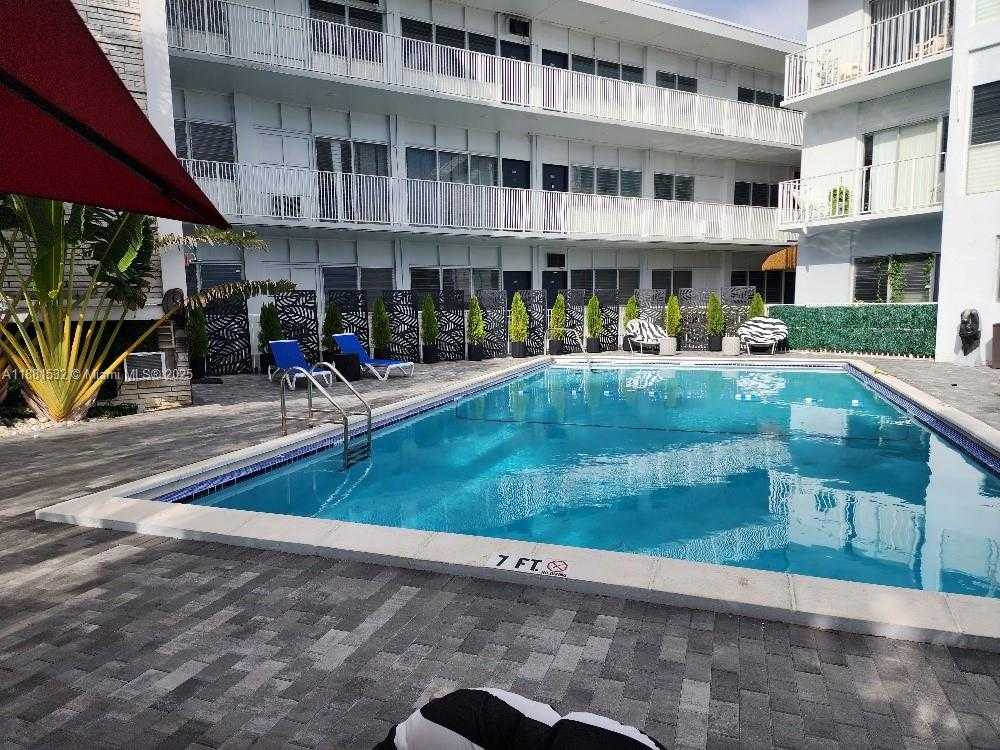 Small Image of 2101 NORMANDY DR #301, Miami Beach Number 31