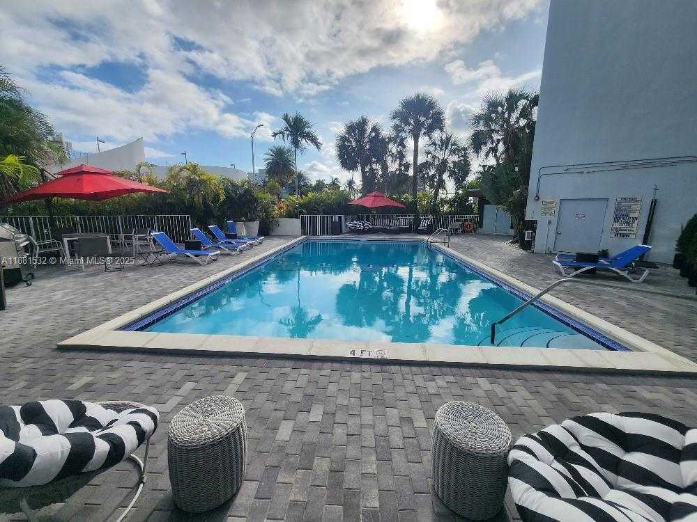 Small Image of 2101 NORMANDY DR #301, Miami Beach Number 34