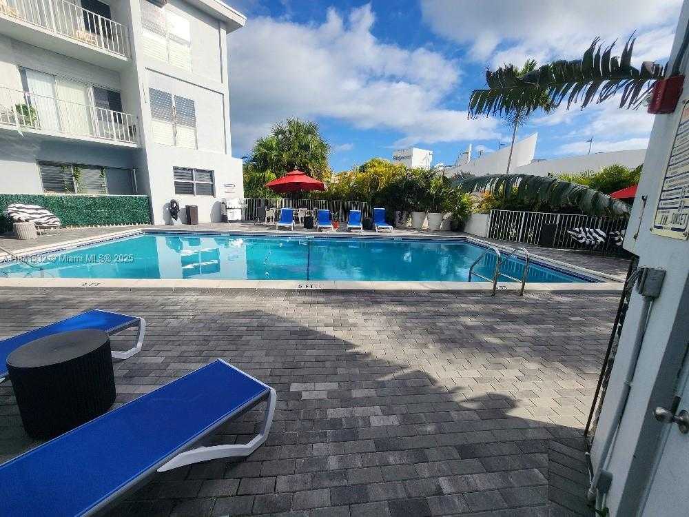 Small Image of 2101 NORMANDY DR #301, Miami Beach Number 38