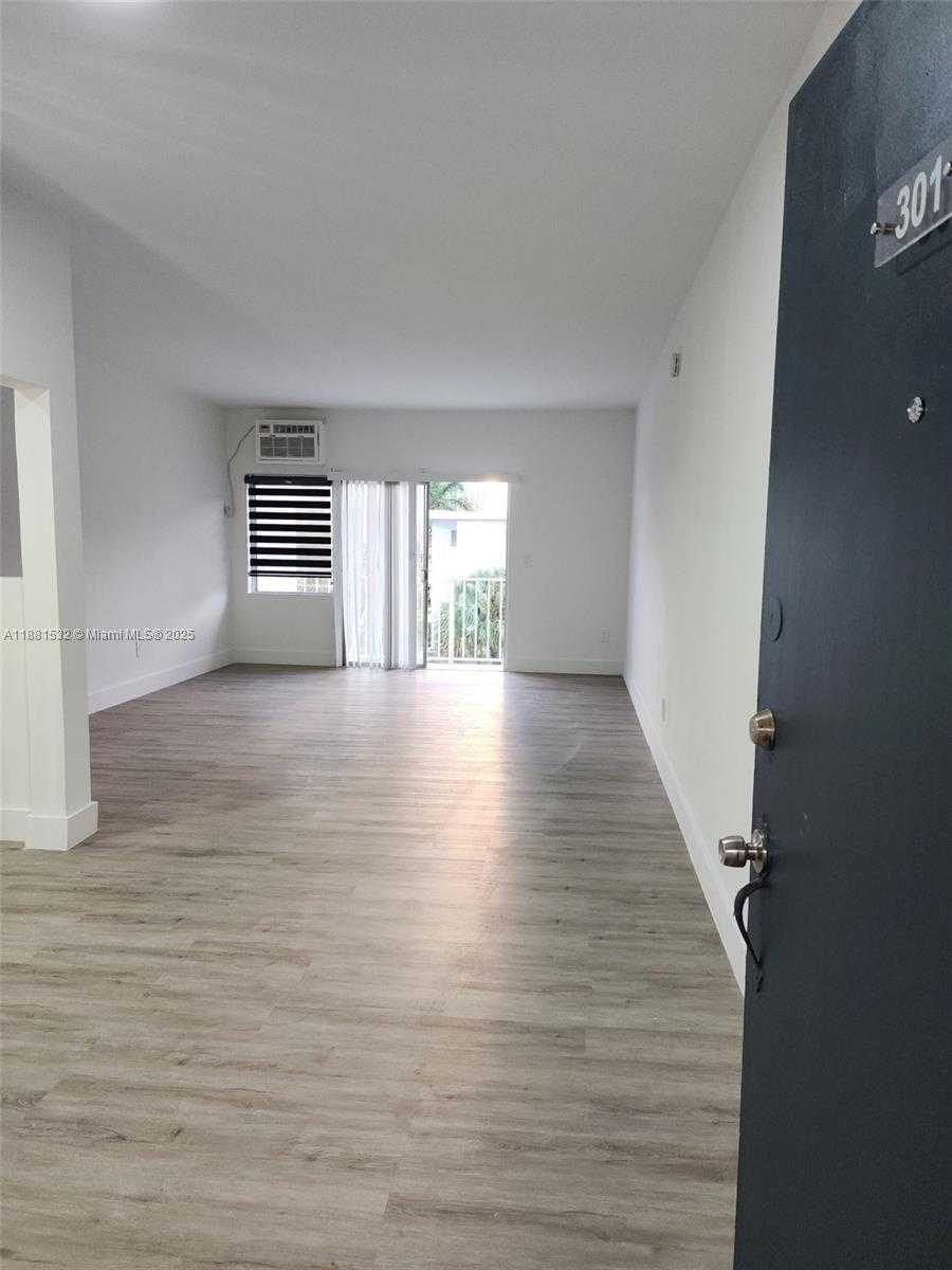 Small Image of 2101 NORMANDY DR #301, Miami Beach Number 44