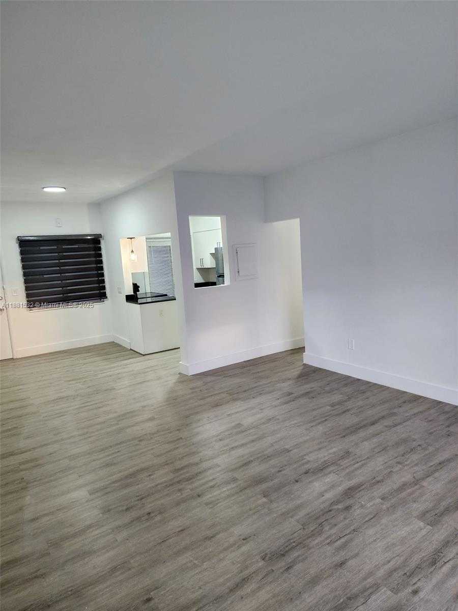 Small Image of 2101 NORMANDY DR #301, Miami Beach Number 52