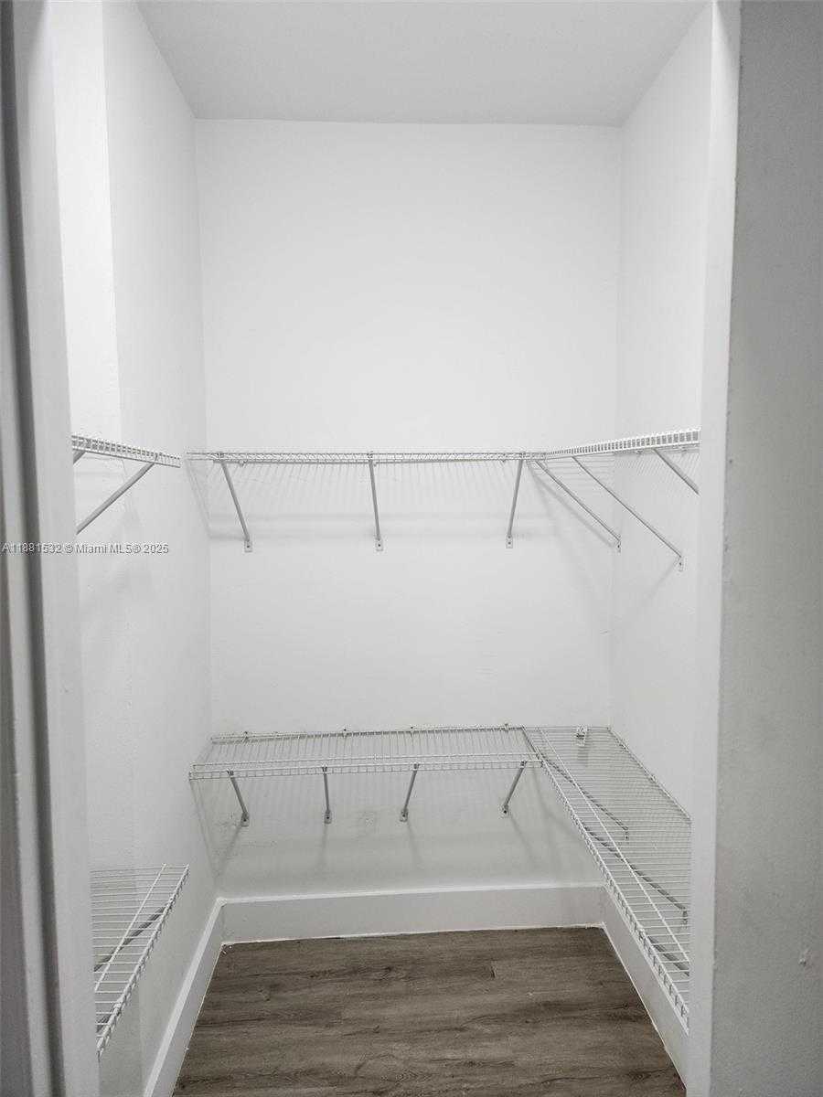 Small Image of 2101 NORMANDY DR #301, Miami Beach Number 56