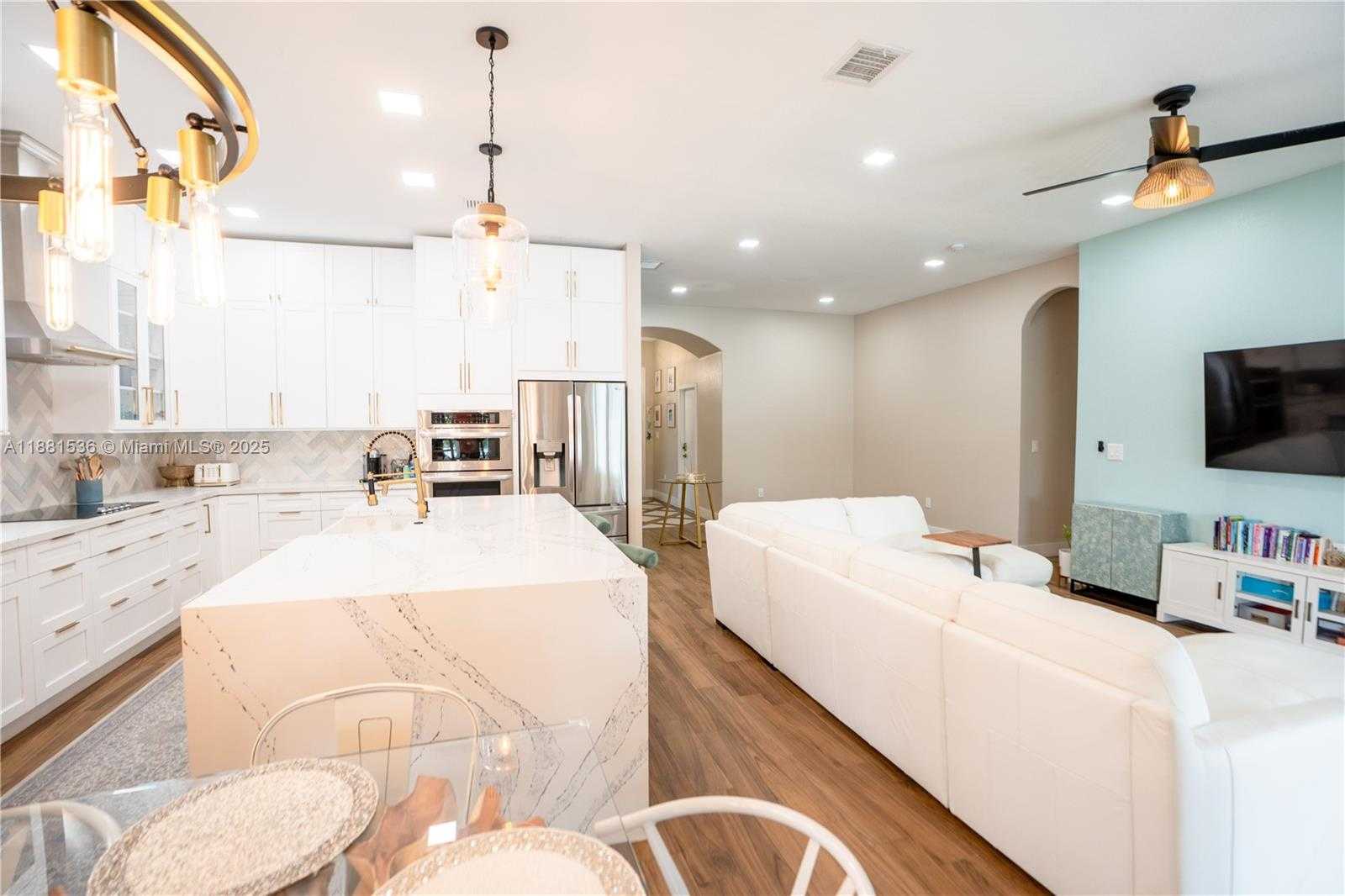 Small Image of 13000 SOUTH WEST 52ND ST, Miramar Number 5