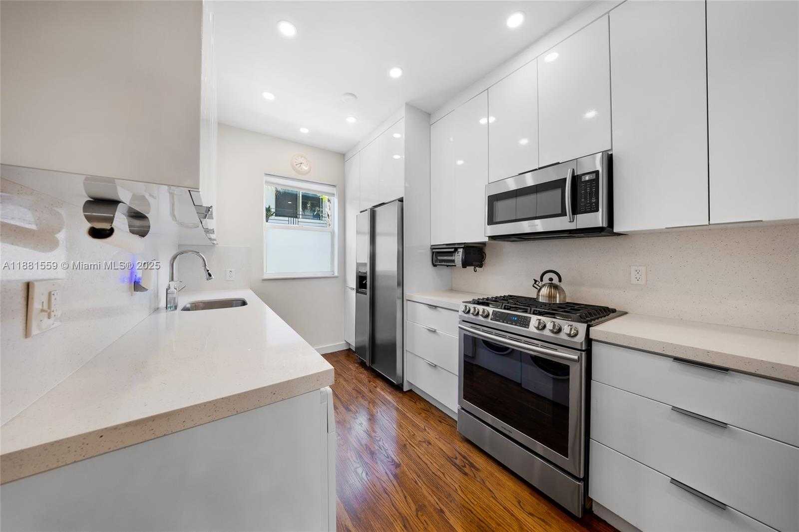 Small Image of 1446 LENOX AVE #2, Miami Beach Number 12