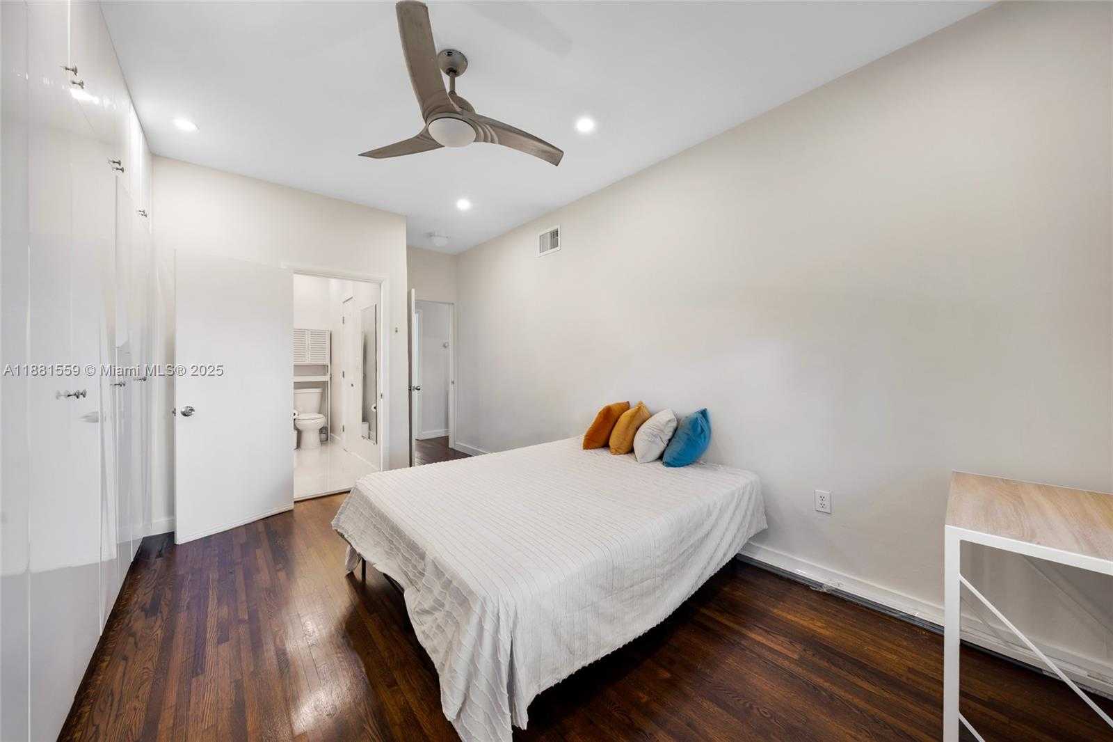 Small Image of 1446 LENOX AVE #2, Miami Beach Number 15