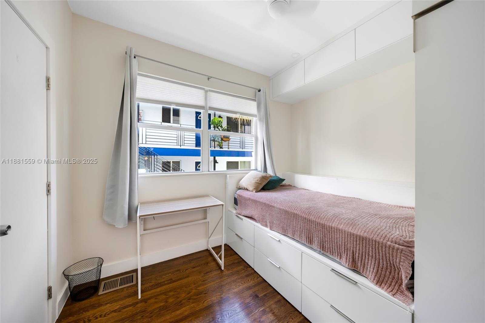 Small Image of 1446 LENOX AVE #2, Miami Beach Number 16