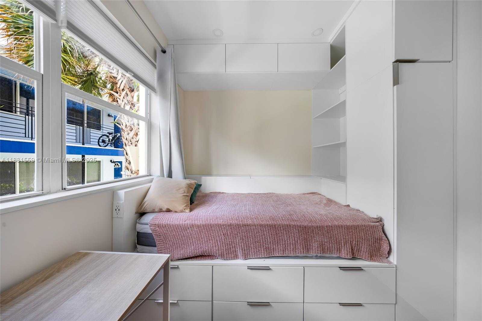 Small Image of 1446 LENOX AVE #2, Miami Beach Number 18