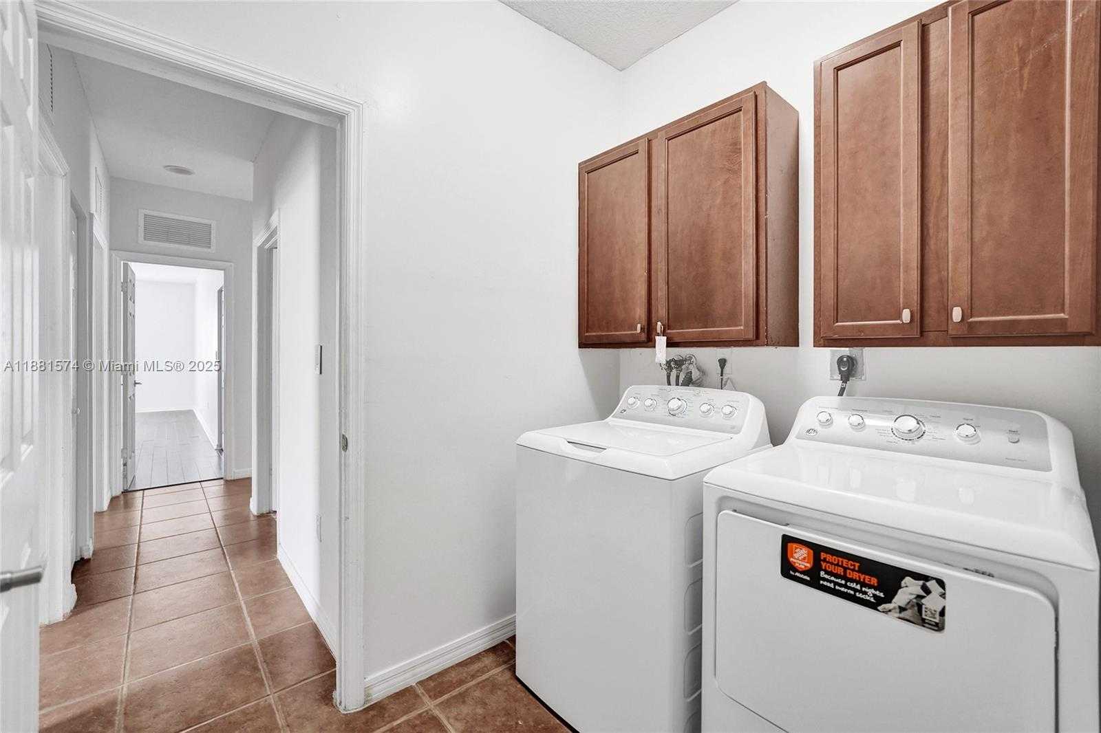 Small Image of 3041 SOUTH WEST 88TH AVE, Miramar Number 36