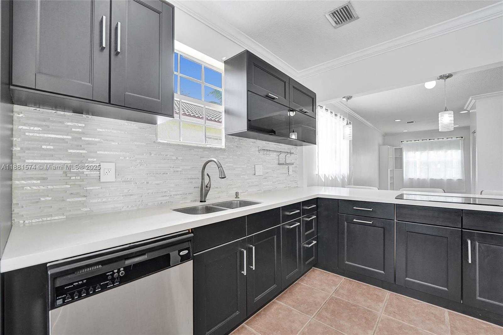 Small Image of 3041 SOUTH WEST 88TH AVE, Miramar Number 7