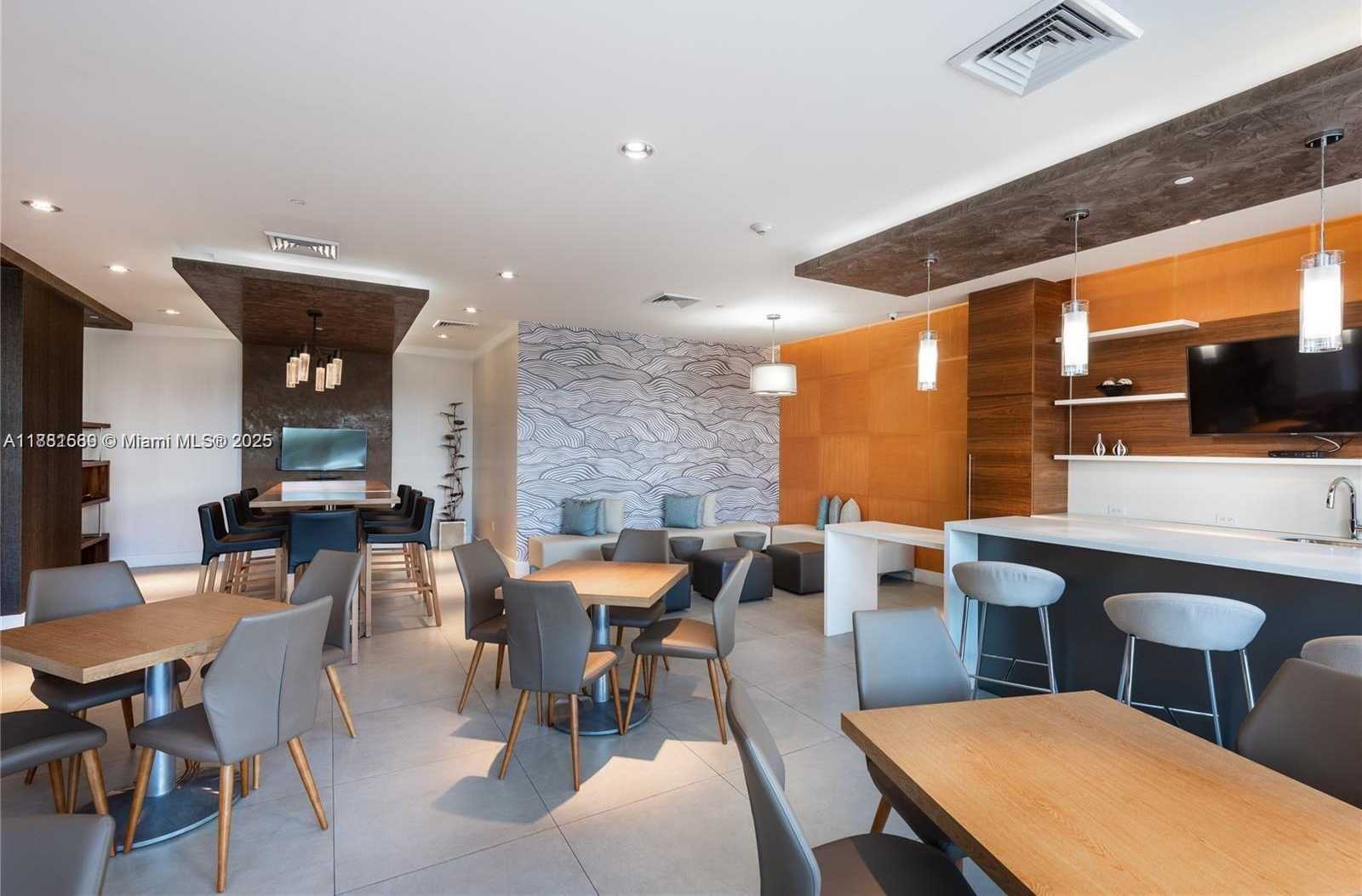 Small Image of 600 NORTH EAST 27TH ST #2605, Miami Number 4