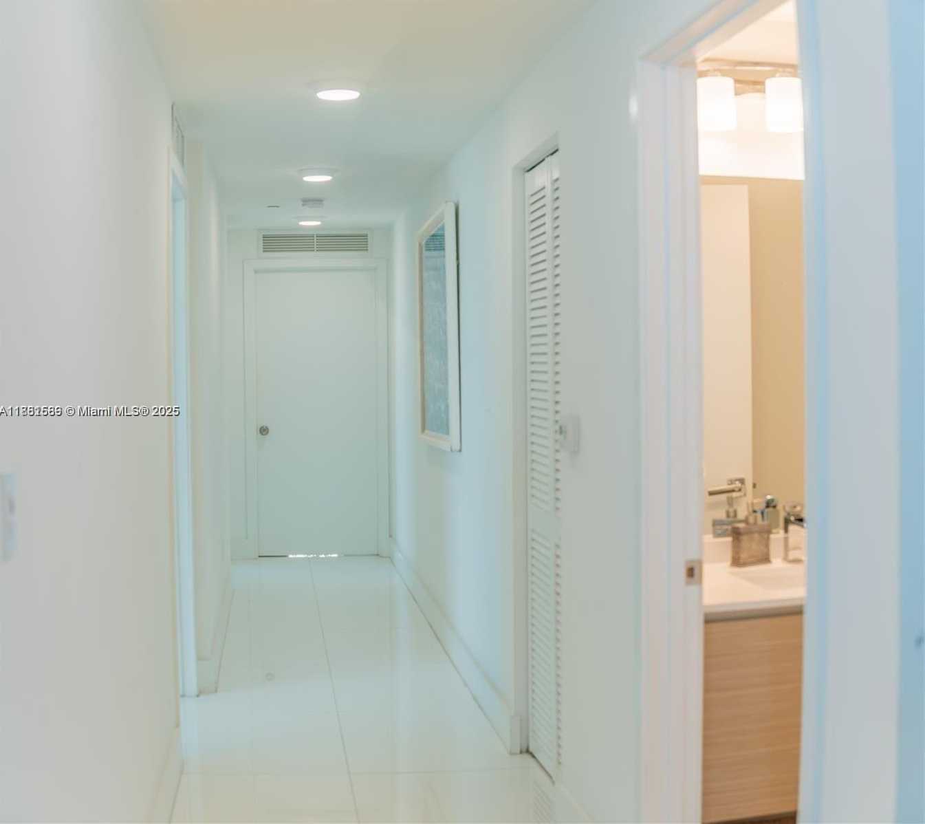 Small Image of 600 NORTH EAST 27TH ST #2605, Miami Number 7