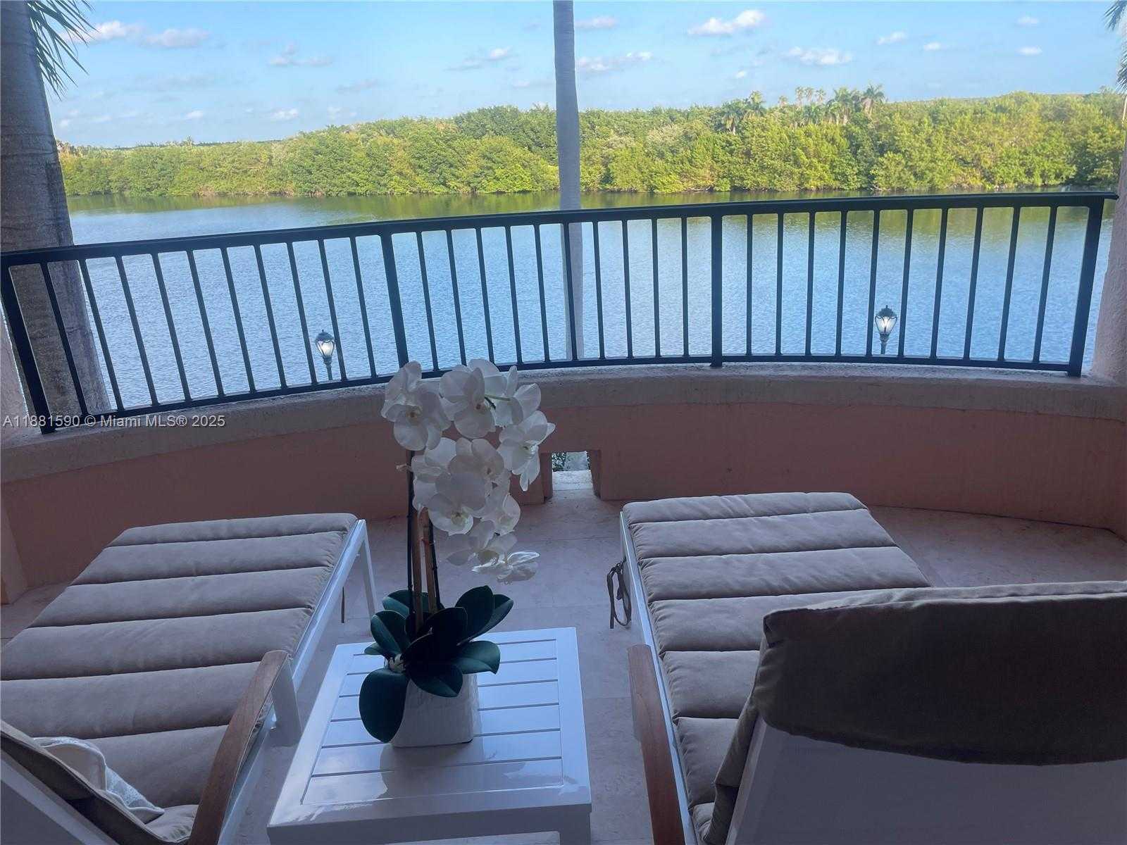 Small Image of 13645 DEERING BAY DR #123, Coral Gables Number 2