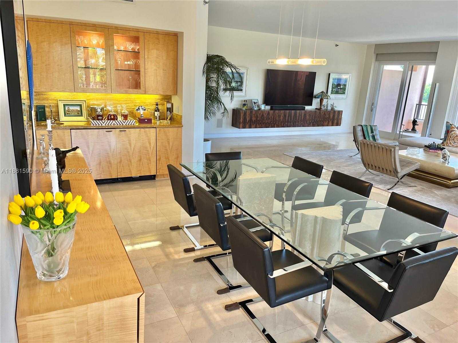 Small Image of 13645 DEERING BAY DR #123, Coral Gables Number 6