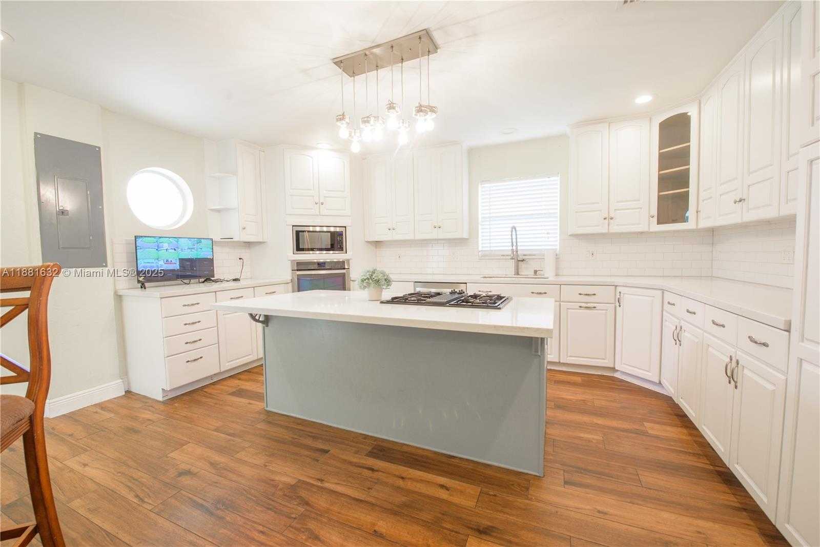 Small Image of 19275 SOUTH WEST 256TH ST #19275, Homestead Number 11