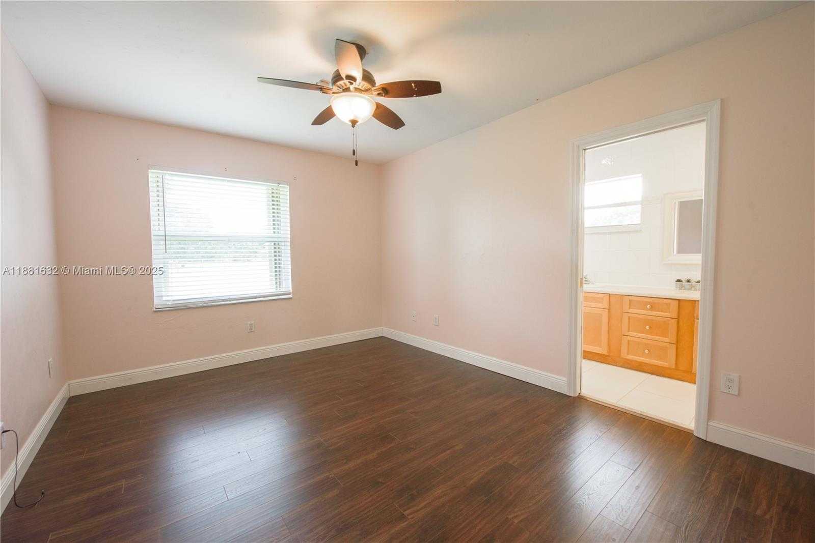 Small Image of 19275 SOUTH WEST 256TH ST #19275, Homestead Number 21