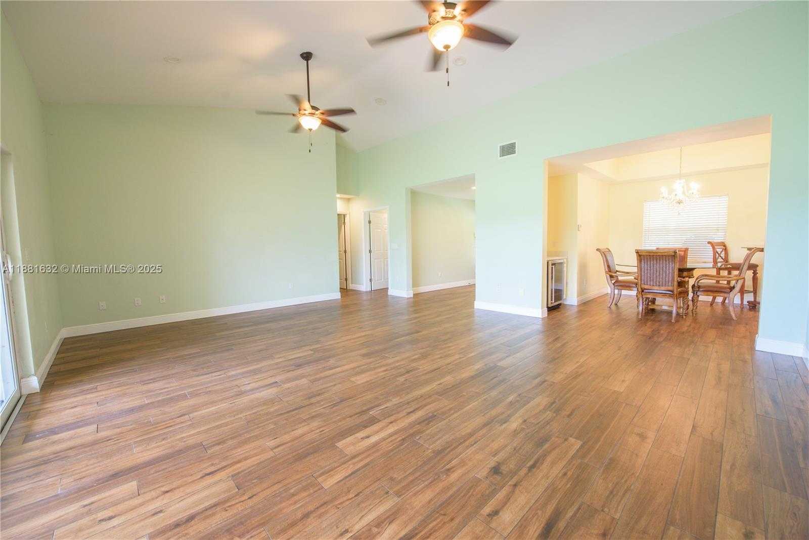 Small Image of 19275 SOUTH WEST 256TH ST #19275, Homestead Number 4