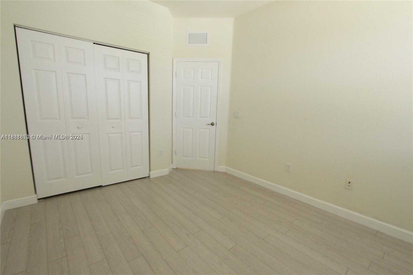 Small Image of 8815 NORTH WEST 102ND CT #8815, Doral Number 10