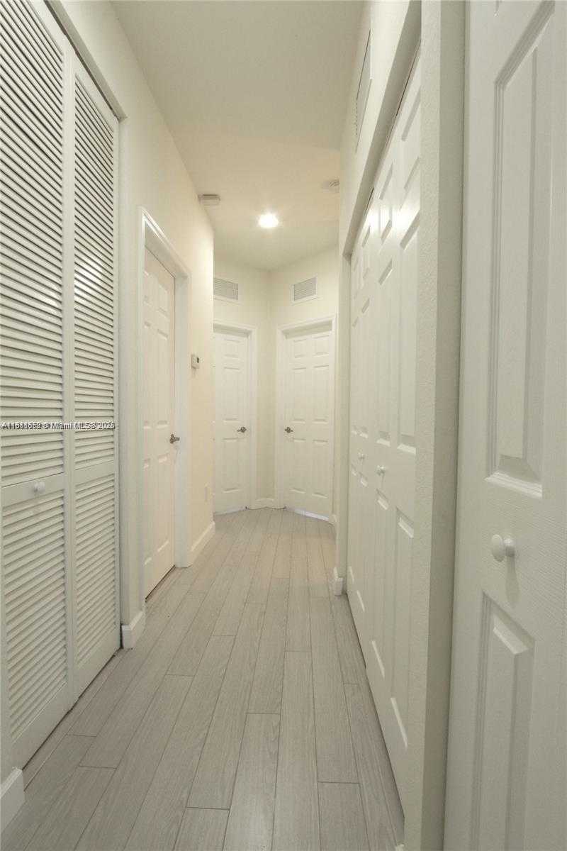 Small Image of 8815 NORTH WEST 102ND CT #8815, Doral Number 12