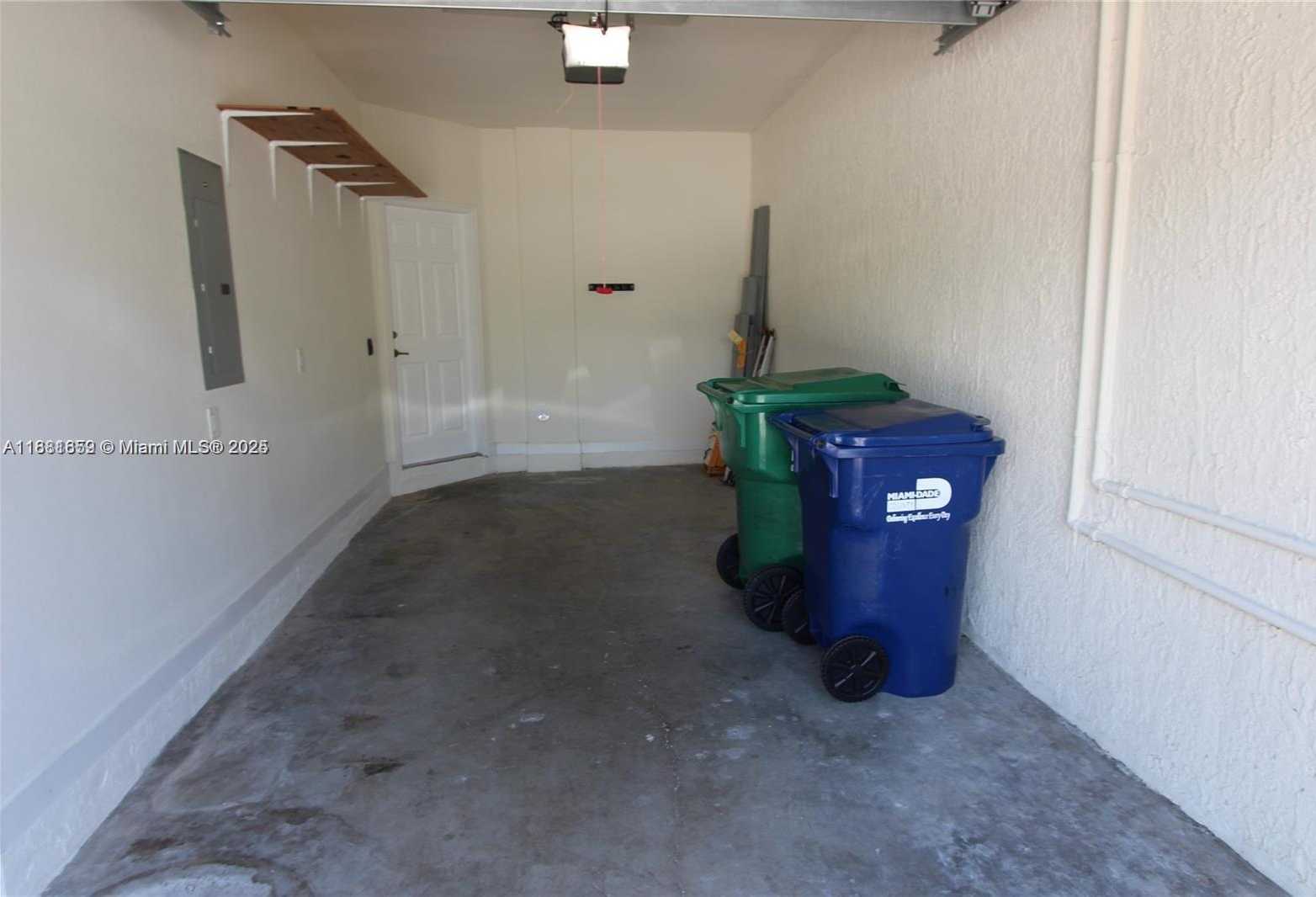 Small Image of 8815 NORTH WEST 102ND CT #8815, Doral Number 21