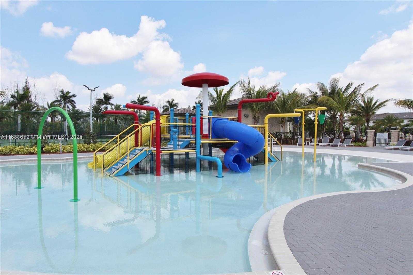 Small Image of 8815 NORTH WEST 102ND CT #8815, Doral Number 34