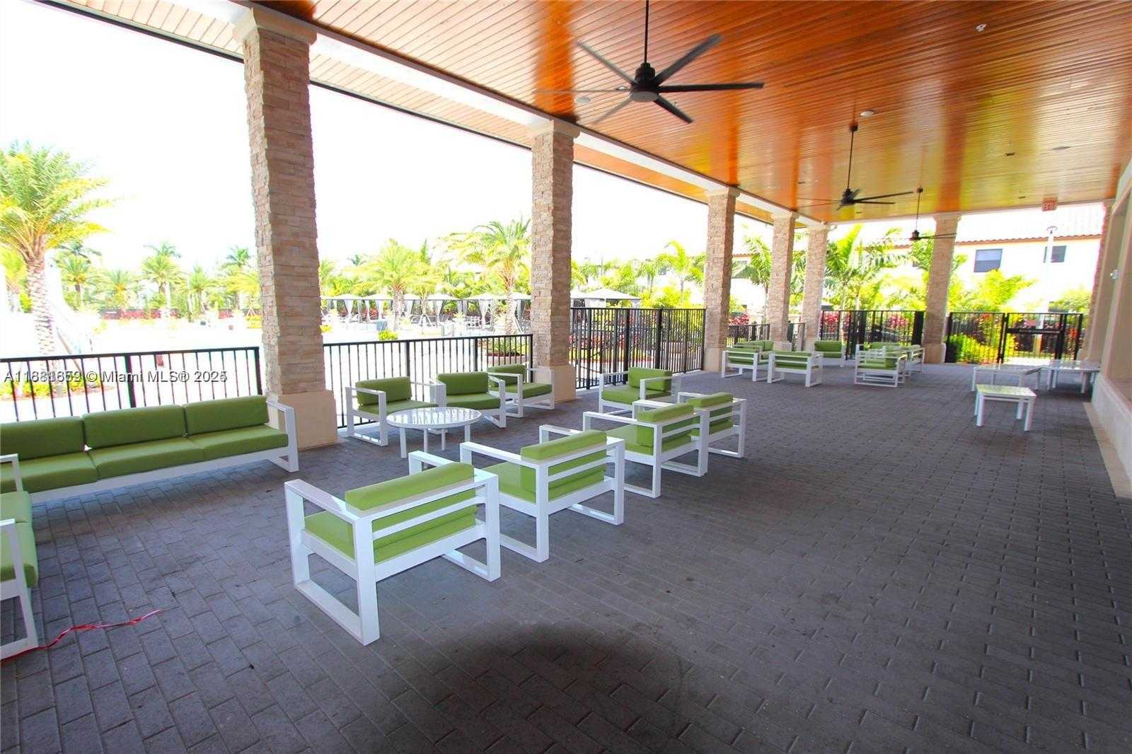 Small Image of 8815 NORTH WEST 102ND CT #8815, Doral Number 41