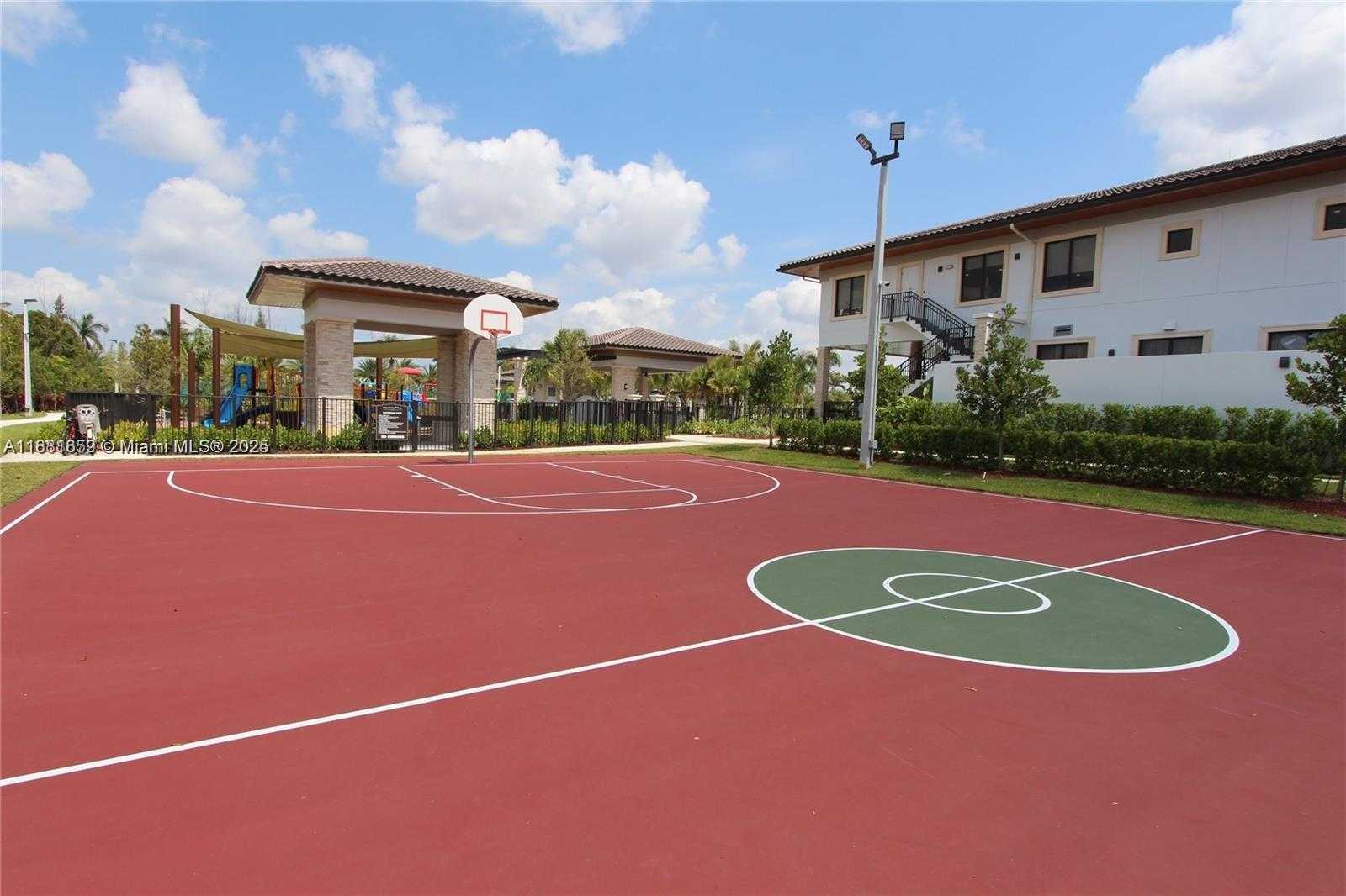 Small Image of 8815 NORTH WEST 102ND CT #8815, Doral Number 42