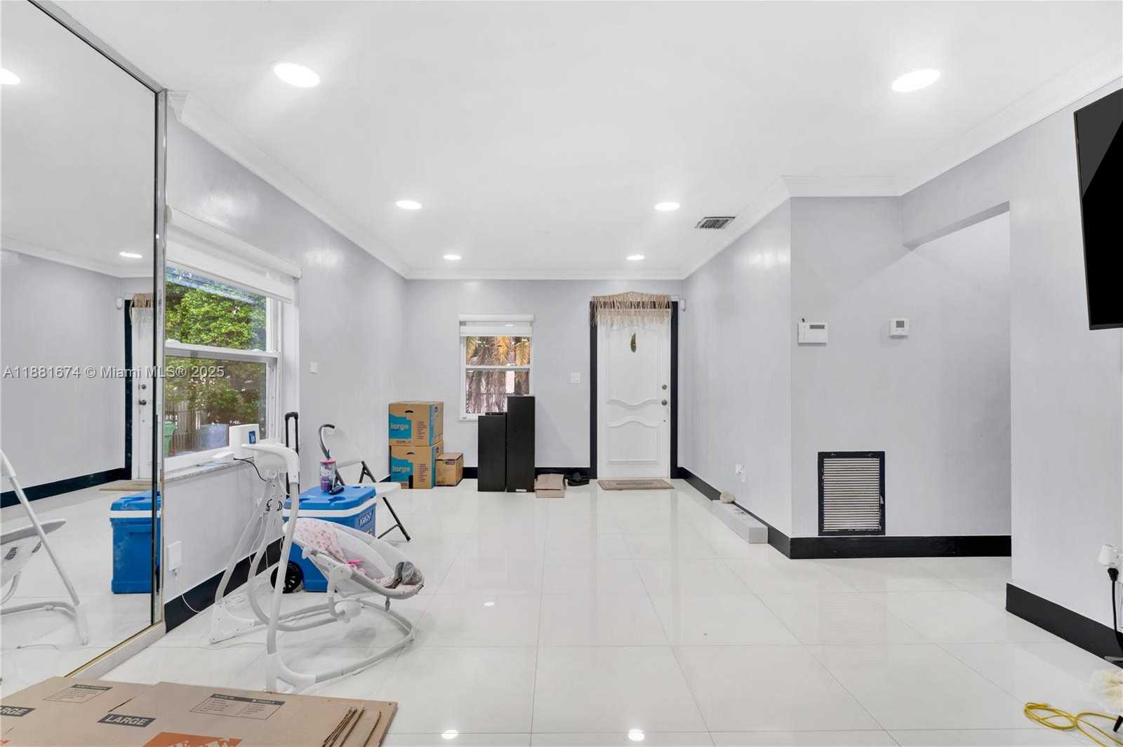 Small Image of 7385 SOUTH WEST 19TH ST RD, Miami Number 25