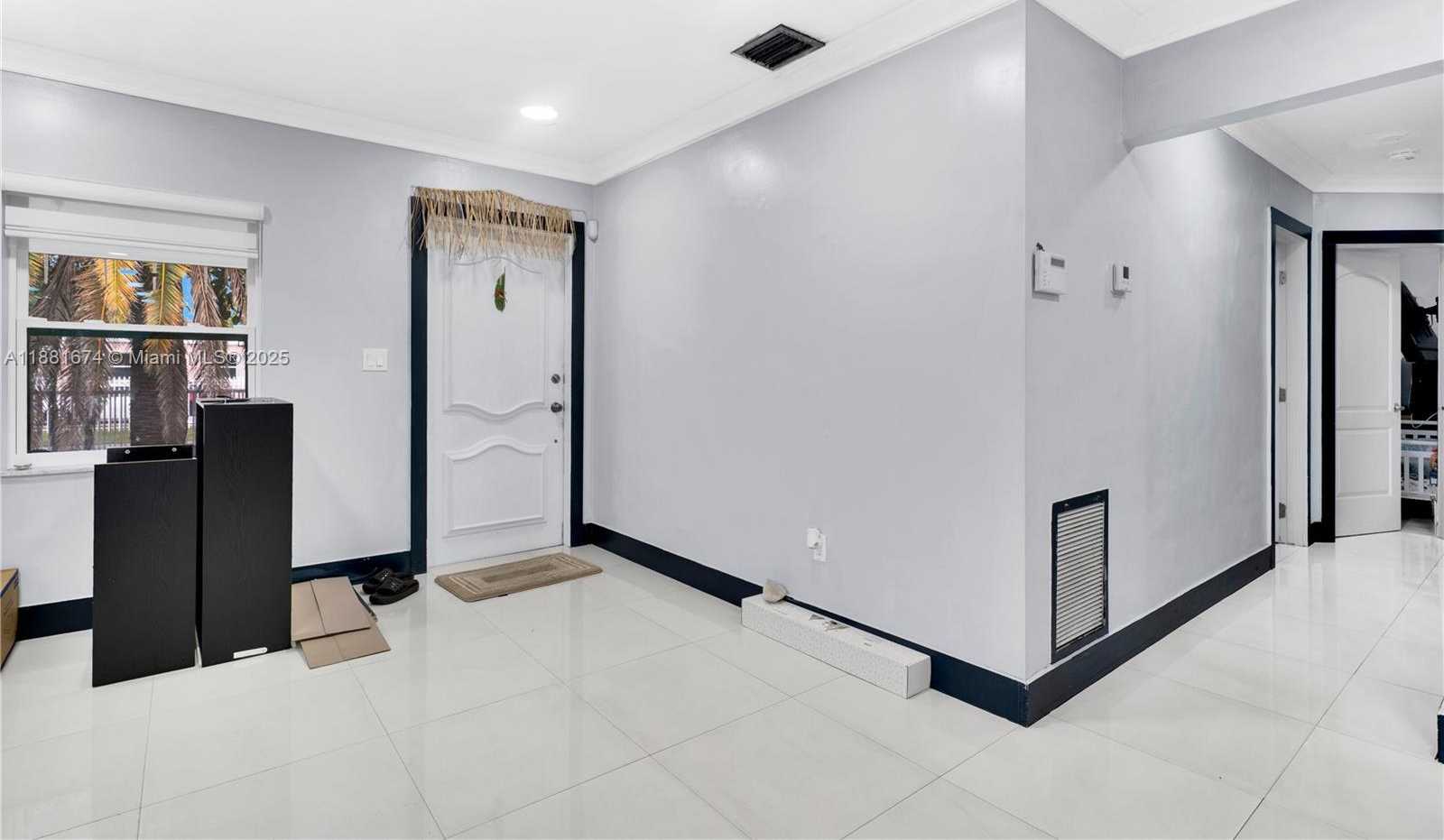 Small Image of 7385 SOUTH WEST 19TH ST RD, Miami Number 4