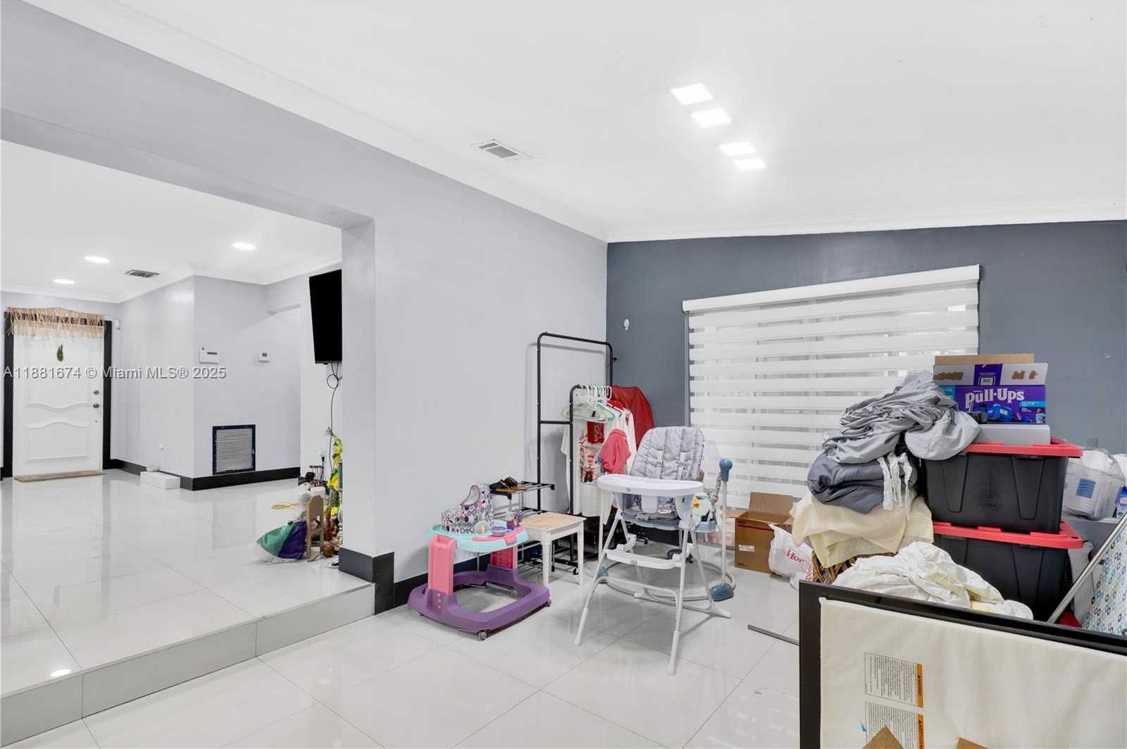 Small Image of 7385 SOUTH WEST 19TH ST RD, Miami Number 6