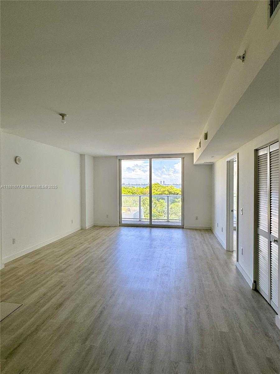 Small Image of 4250 BISCAYNE BLVD #707, Miami Number 4