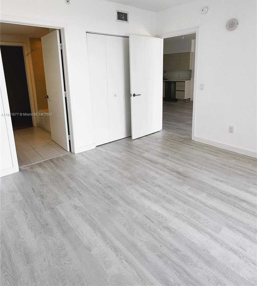 Small Image of 4250 BISCAYNE BLVD #707, Miami Number 5