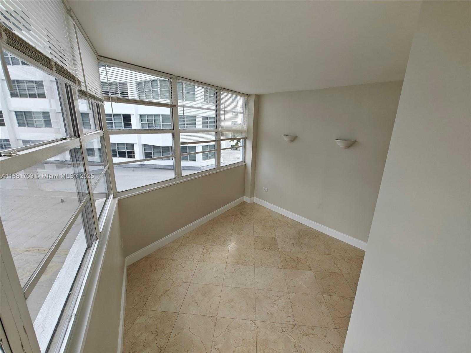Small Image of 825 BRICKELL BAY DR #445, Miami Number 13