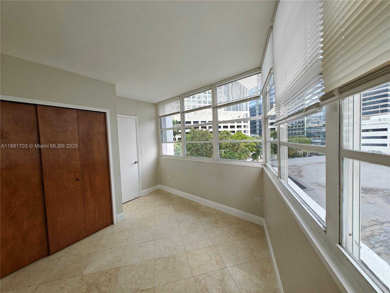 Small Image of 825 BRICKELL BAY DR #445, Miami Number 14